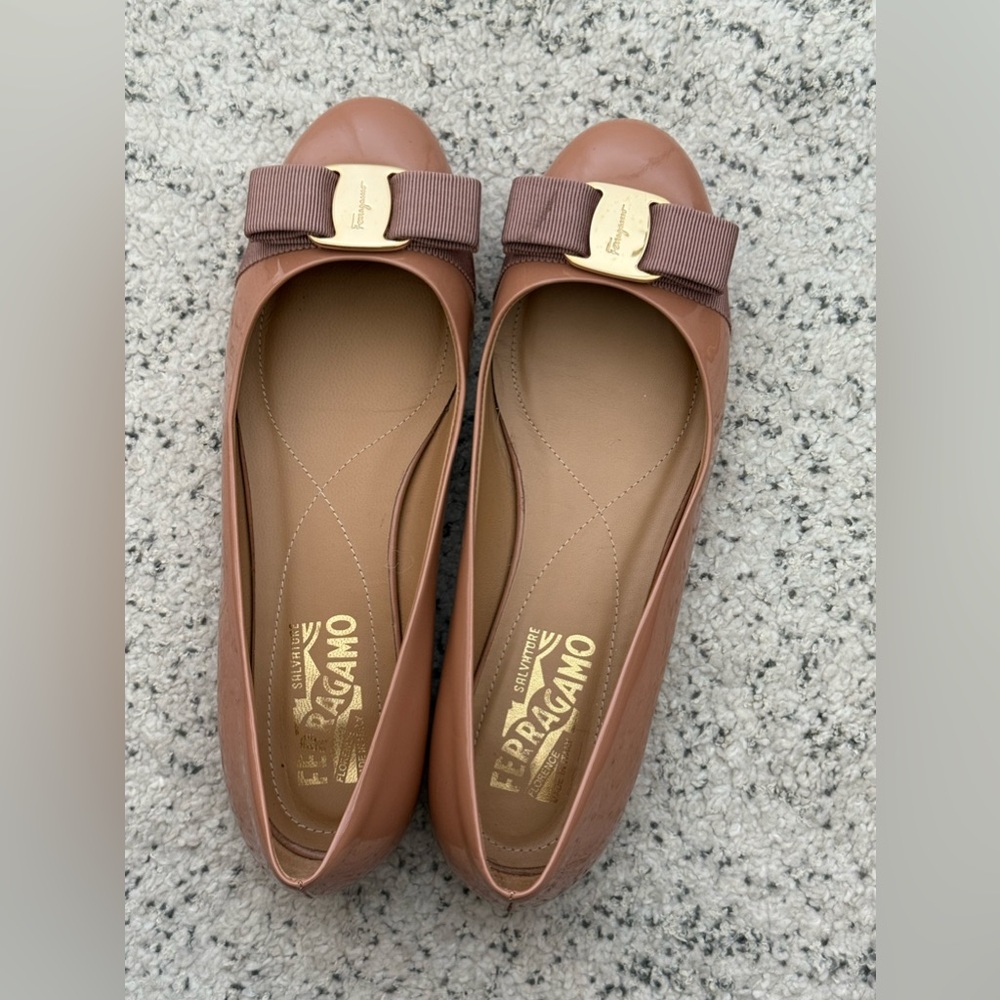 Ballerina flat size 6.5 with dust bag